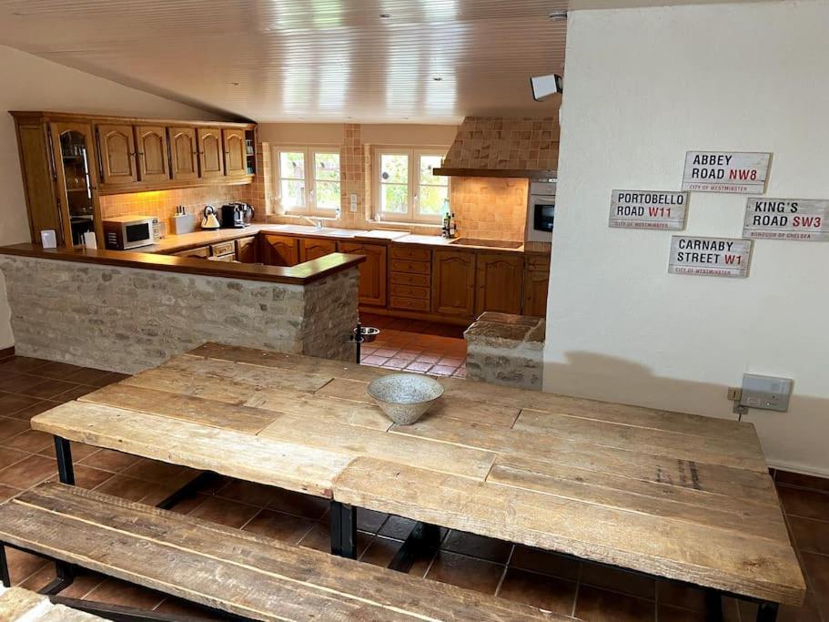 Uniquely Private Holiday Villa In The Charente Puyreaux Екстериор снимка