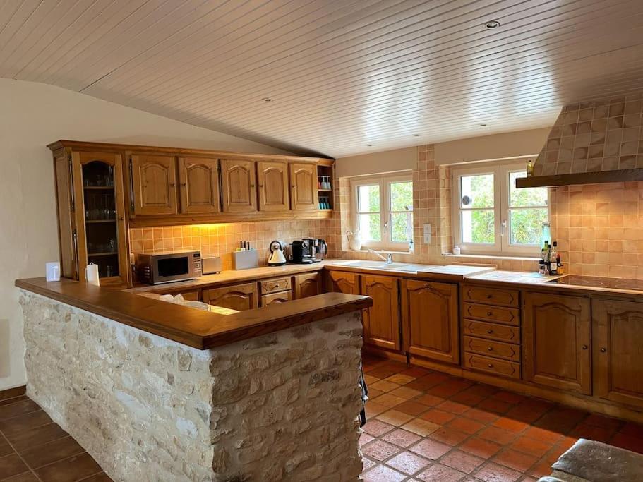 Uniquely Private Holiday Villa In The Charente Puyreaux Екстериор снимка