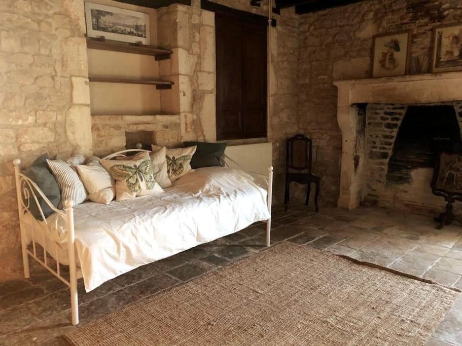 Uniquely Private Holiday Villa In The Charente Puyreaux Екстериор снимка