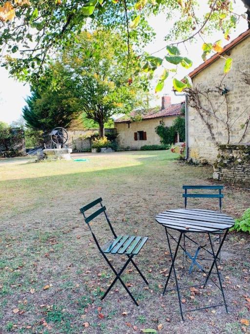 Uniquely Private Holiday Villa In The Charente Puyreaux Екстериор снимка